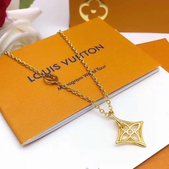 Louis Vuitton Gold Diamond-Shaped Pendant Necklace - Picture 2 of 8